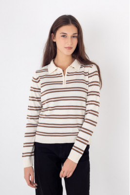 Светр жіночий